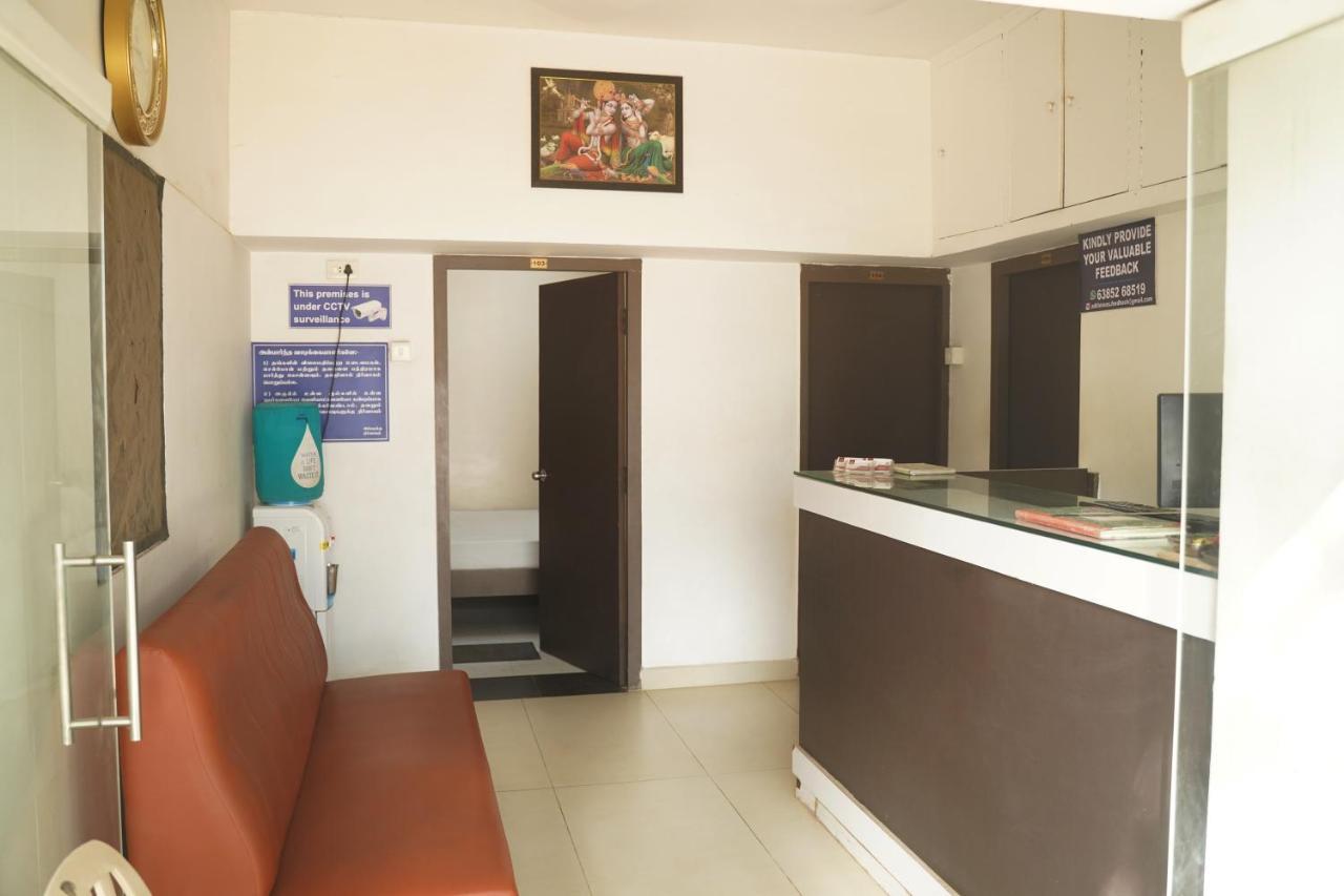 Sowmya Lodge Tiruchirappalli Exterior foto